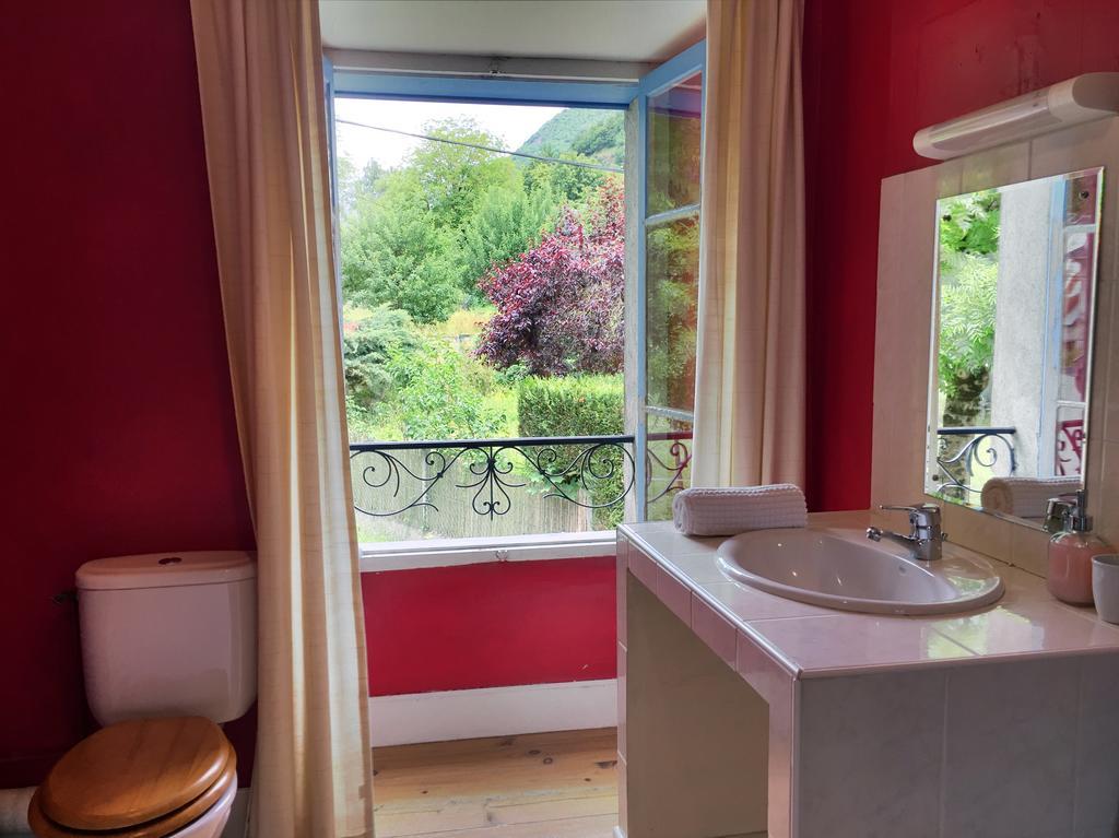 Bed and Breakfast Papilio Montauban-de-Luchon Экстерьер фото