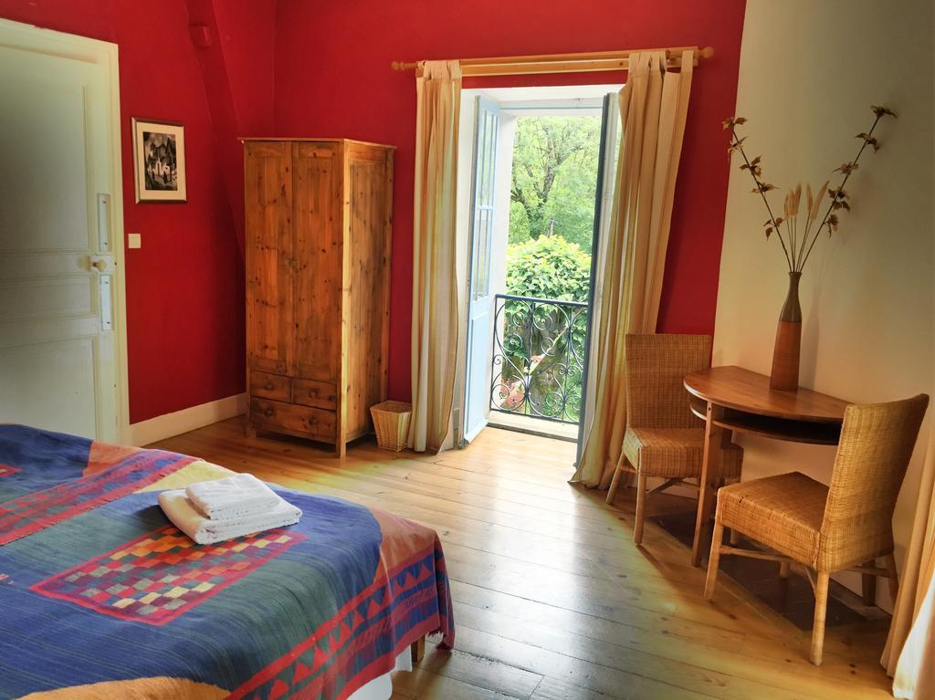 Bed and Breakfast Papilio Montauban-de-Luchon Экстерьер фото